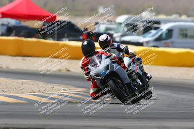 media/Apr-10-2022-SoCal Trackdays (Sun) [[f104b12566]]/Turn 2 (1135am)/